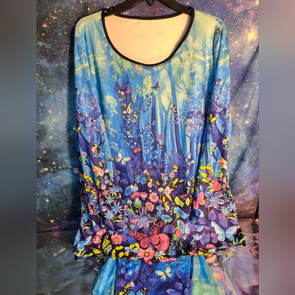 Floral and Butterfly Print Two Piece Tunic And Pants NWithoutTags